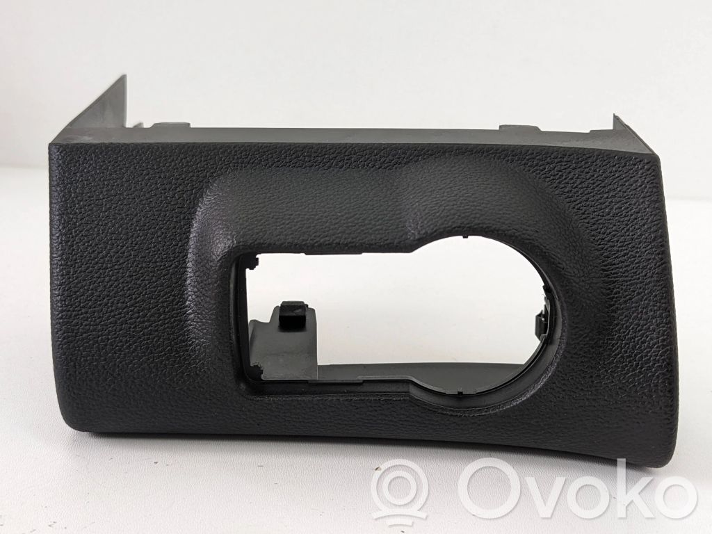 Opel Astra J Kita panelės detalė 