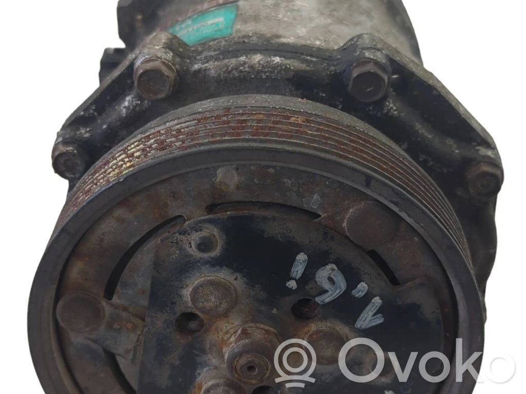Volkswagen Polo III 6N 6N2 6NF Air conditioning (A/C) compressor (pump) 