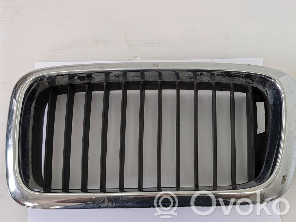 BMW 7 E38 Kühlergrill 