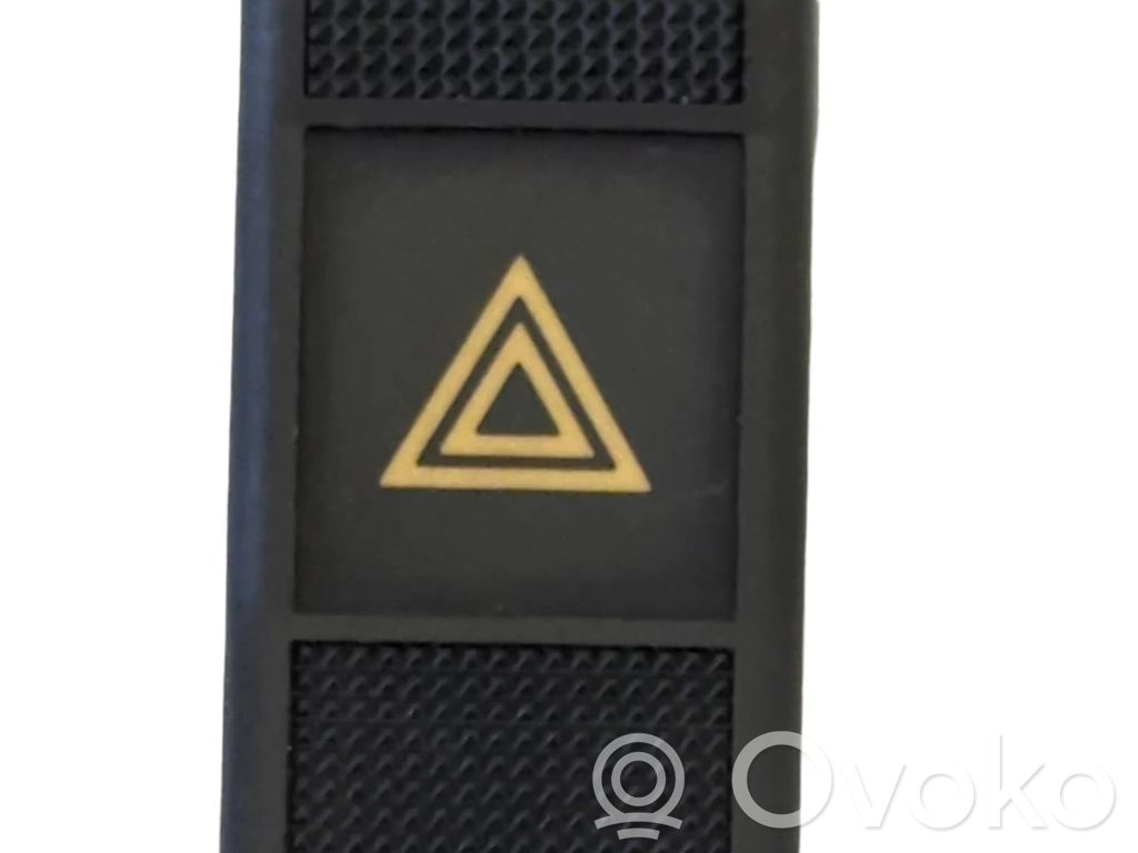Renault 19 Hazard light switch 