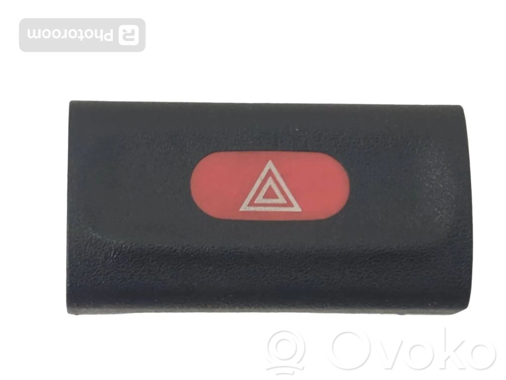 Hazard light switch   90565714,90493804,90457316,90508256