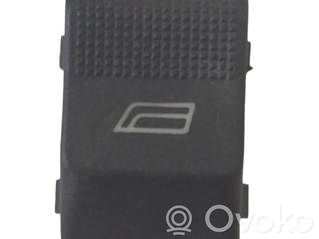 Audi A4 S4 B5 8D Electric window control switch 