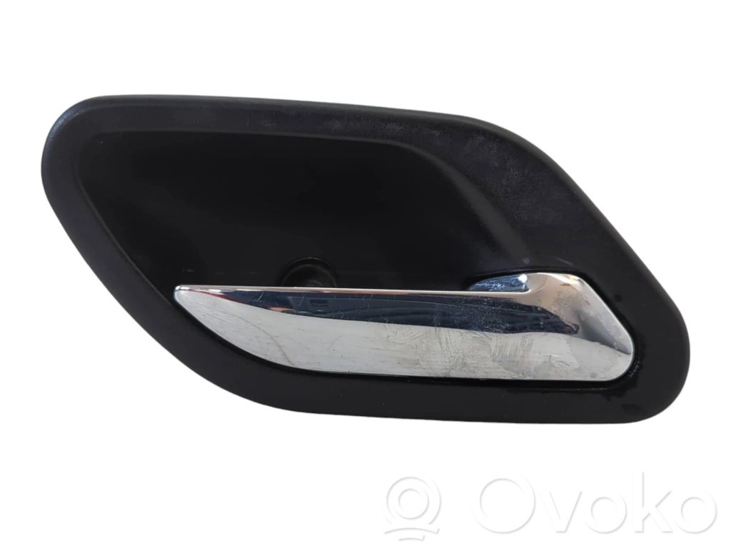 Manecilla interna puerta trasera   R17032926