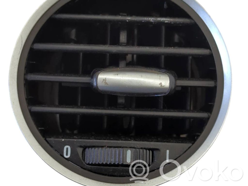 Alfa Romeo 159 Moldura protectora de la rejilla de ventilación lateral del panel 