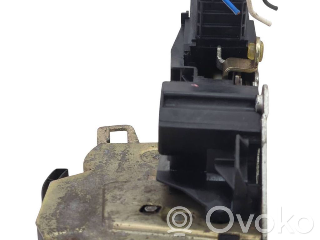 BMW 3 E36 Front door lock 