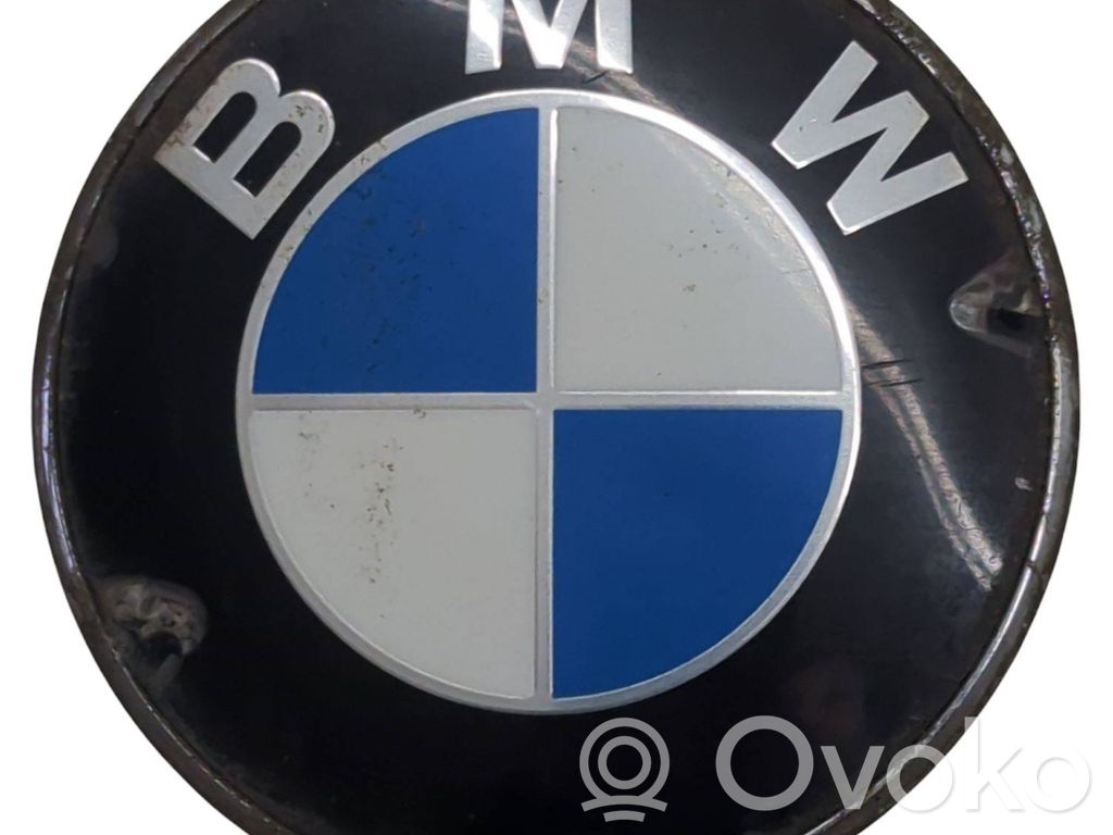 BMW 3 E46 Gamintojo ženkliukas 