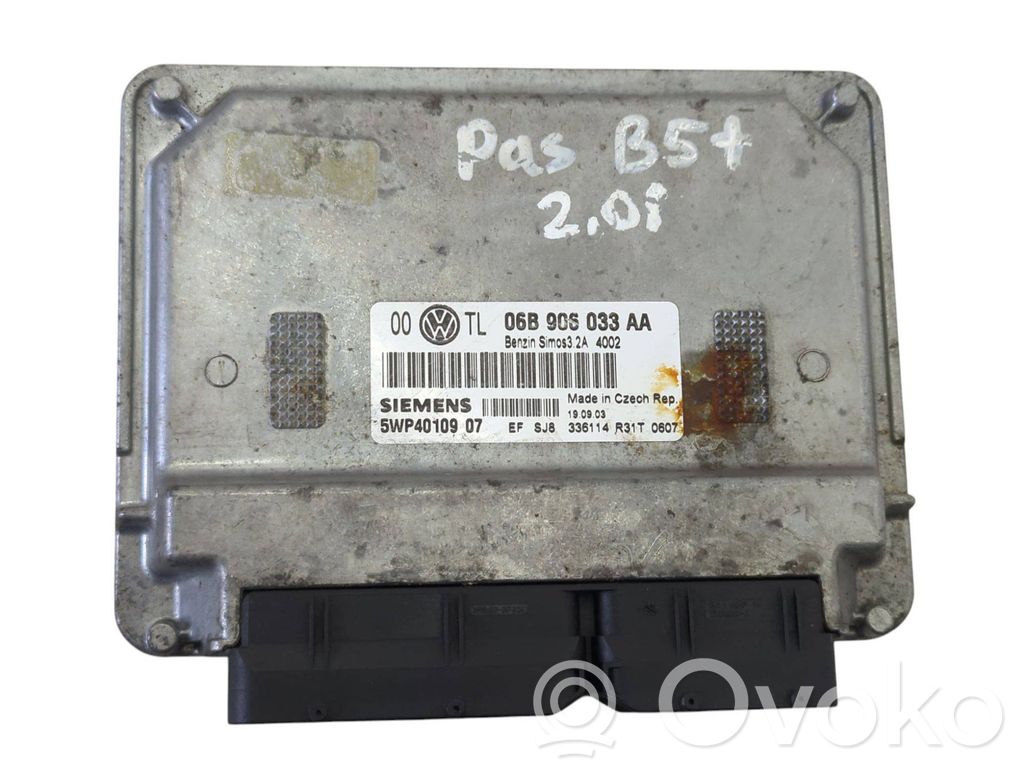 Volkswagen PASSAT B5.5 Engine control unit/module ECU 