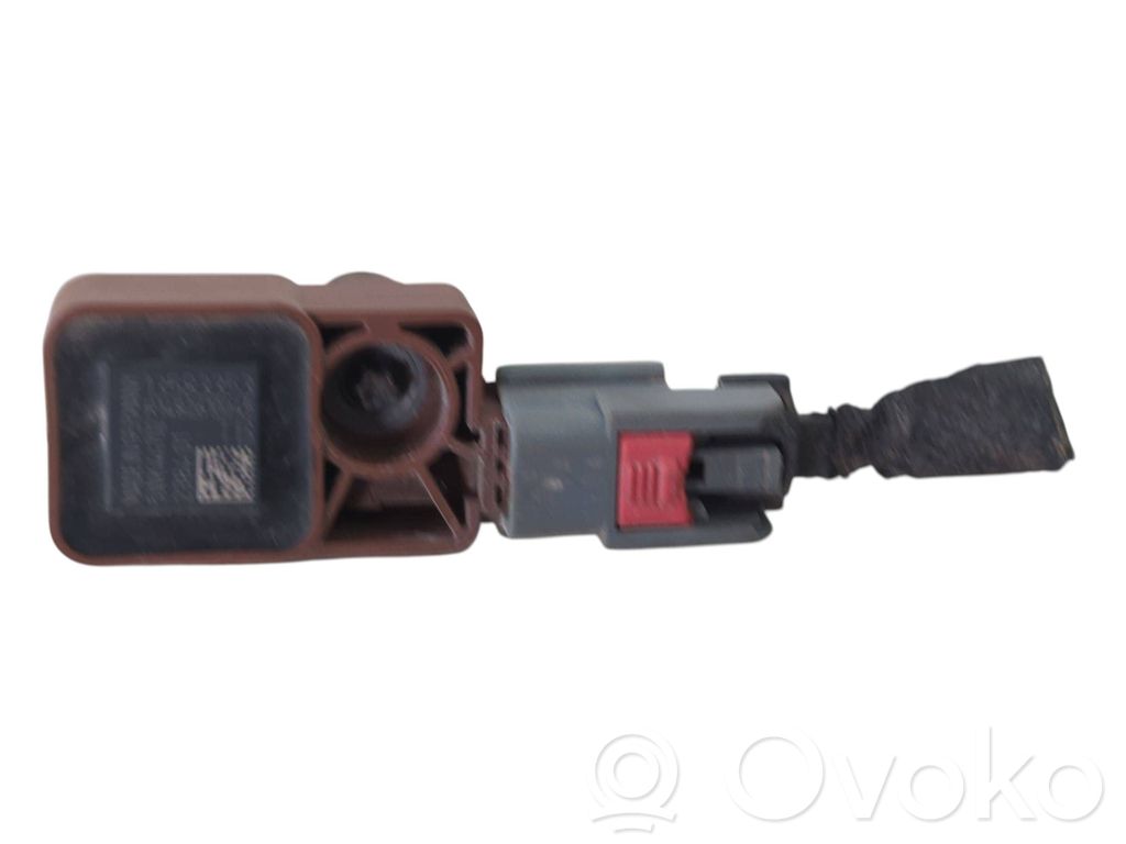 Opel Insignia A Airbag deployment crash/impact sensor 