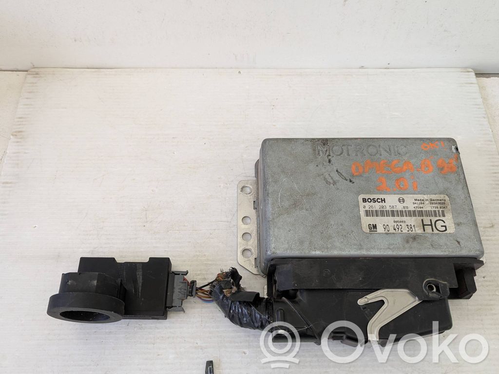 Opel Omega B2 Engine control unit/module ECU 