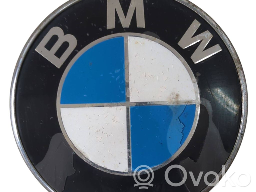BMW 5 E39 Ražotāja emblēma 
