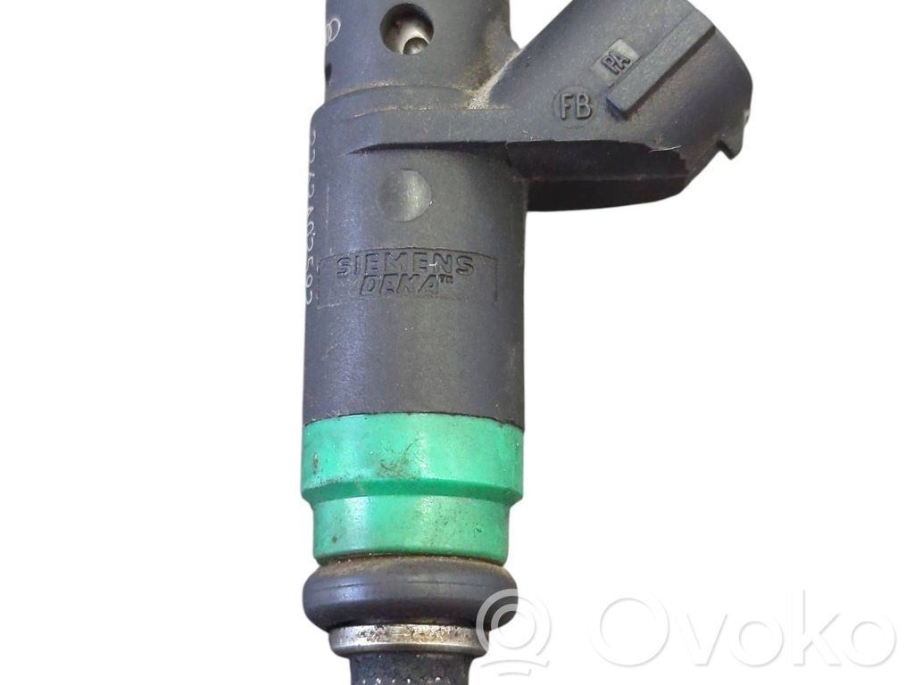 Audi A6 S6 C5 4B Inyector de combustible 
