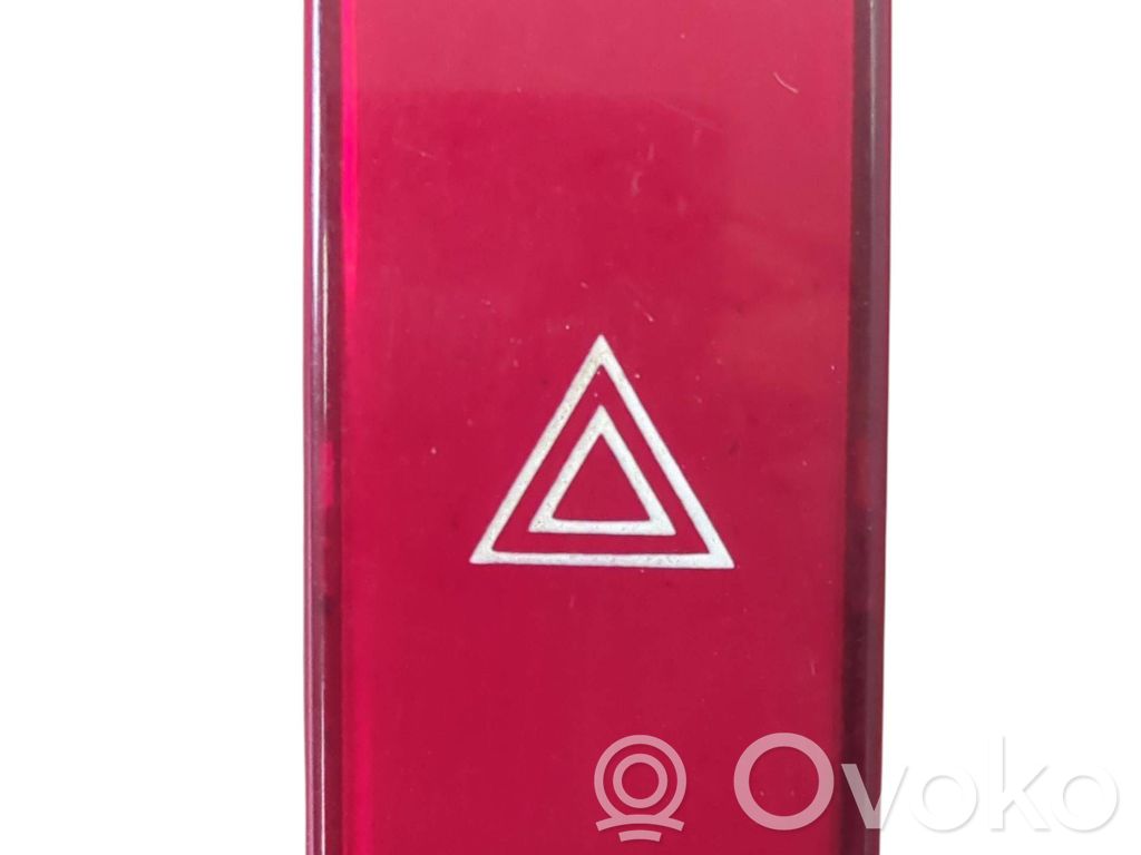 Honda CR-V Hazard light switch 