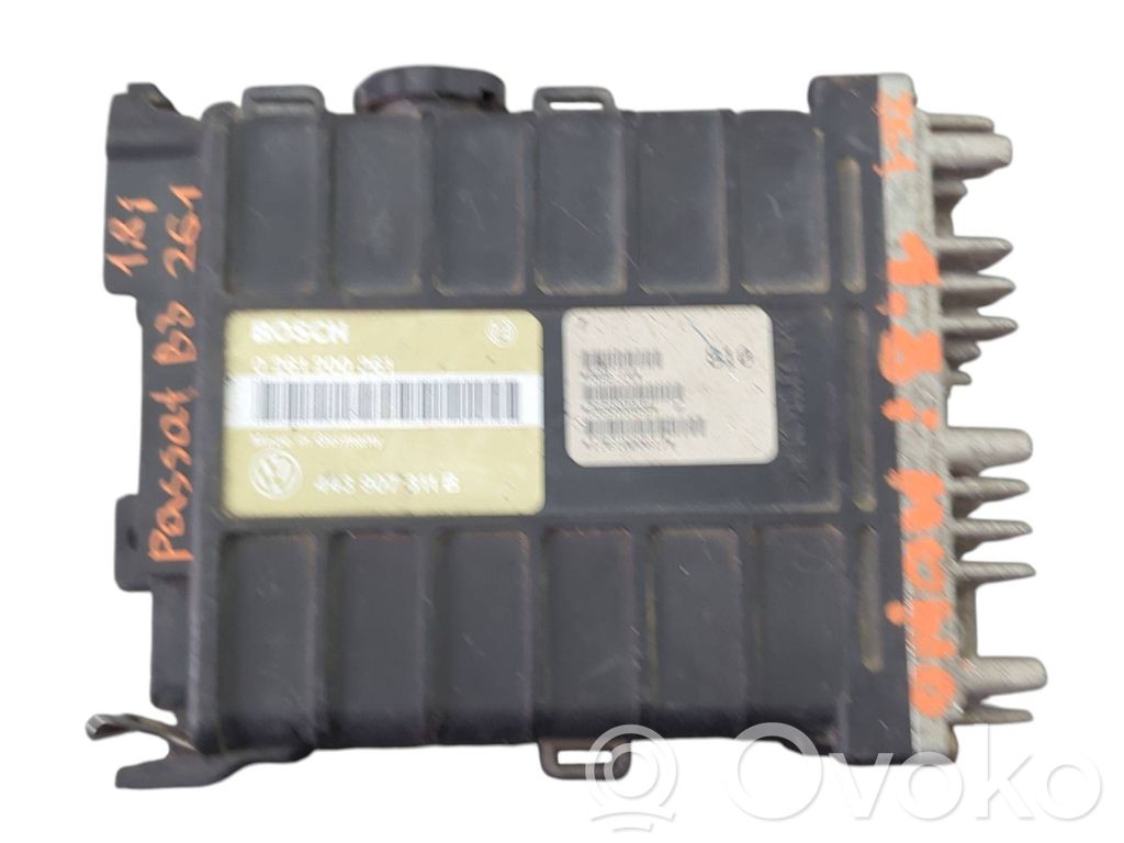 Volkswagen PASSAT B3 Engine control unit/module 