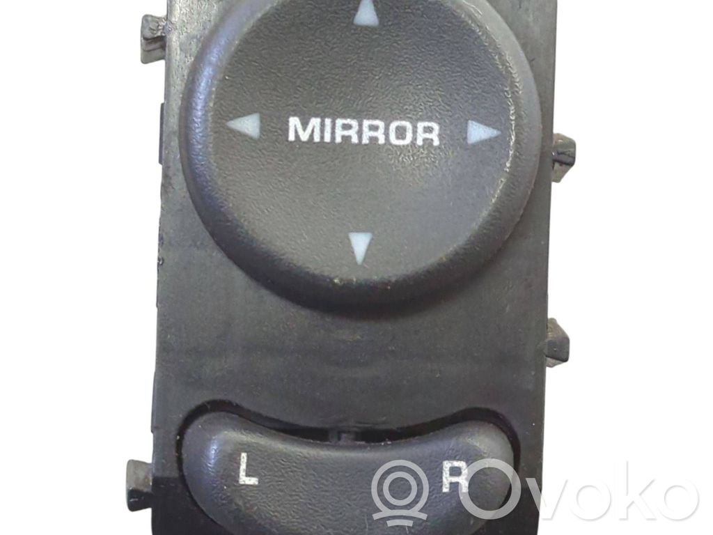 Chrysler Voyager Wing mirror switch 
