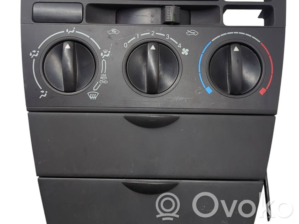 Toyota Corolla E120 E130 Climate control unit 