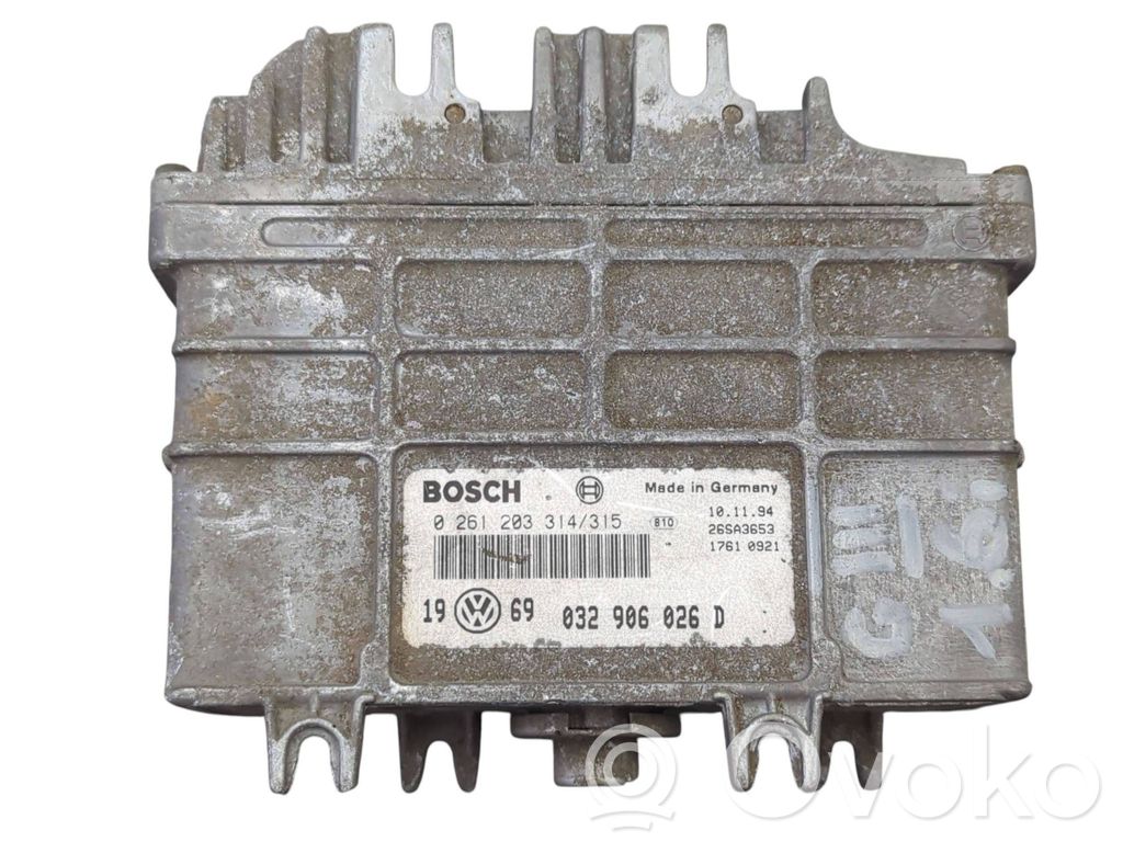 Volkswagen Golf III Engine control unit/module 