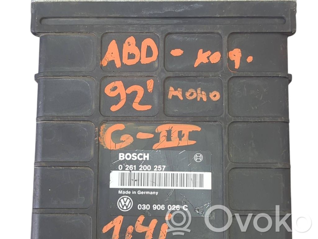 Volkswagen Golf III Engine control unit/module 