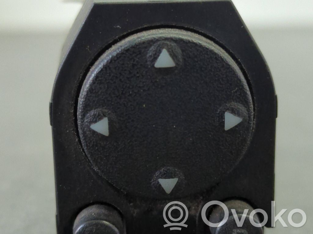 Audi 80 90 S2 B4 Wing mirror switch 