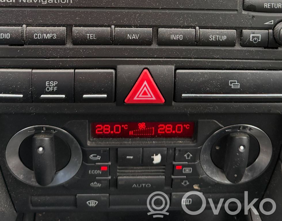 Audi A3 S3 A3 Sportback 8P Panel klimatyzacji 