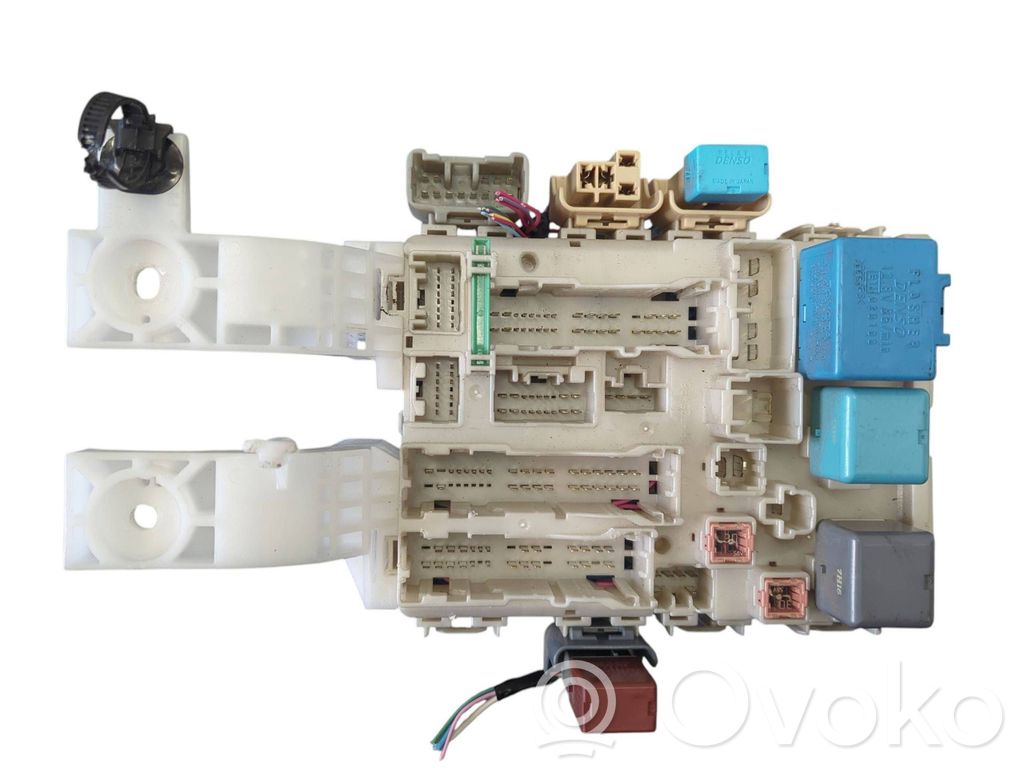 Toyota Yaris Fuse module 