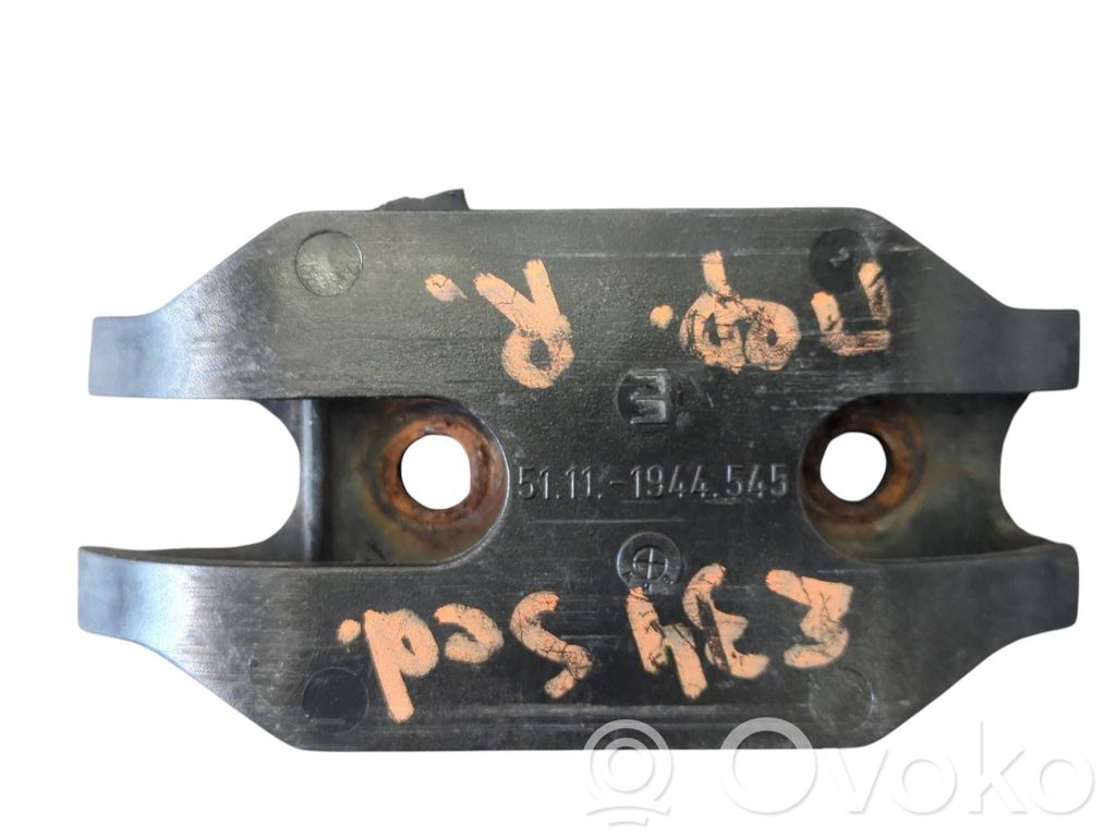 BMW 5 E34 Front bumper support beam 