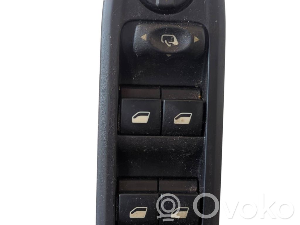 Citroen C5 Electric window control switch 