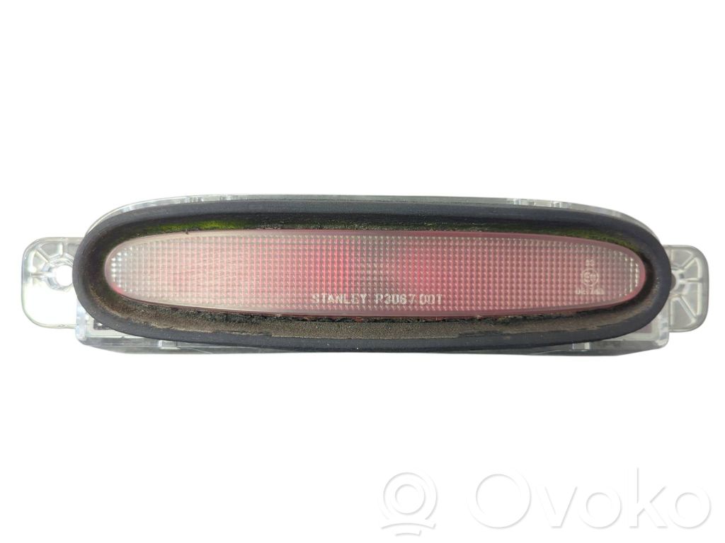 Mazda 3 I Third/center stoplight 