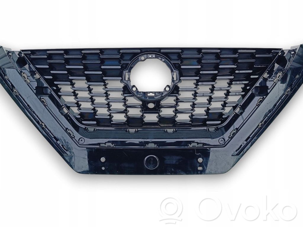 Nissan Qashqai J12 Atrapa chłodnicy / Grill 