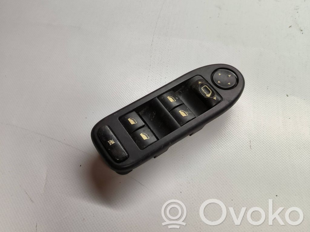 Citroen C5 Electric window control switch 