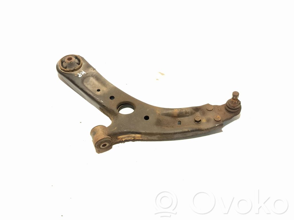 Hyundai i30 Front lower control arm/wishbone 