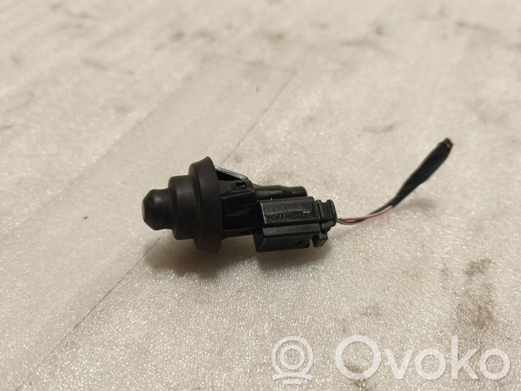 Dacia Sandero III Sensor de la puerta trasera 