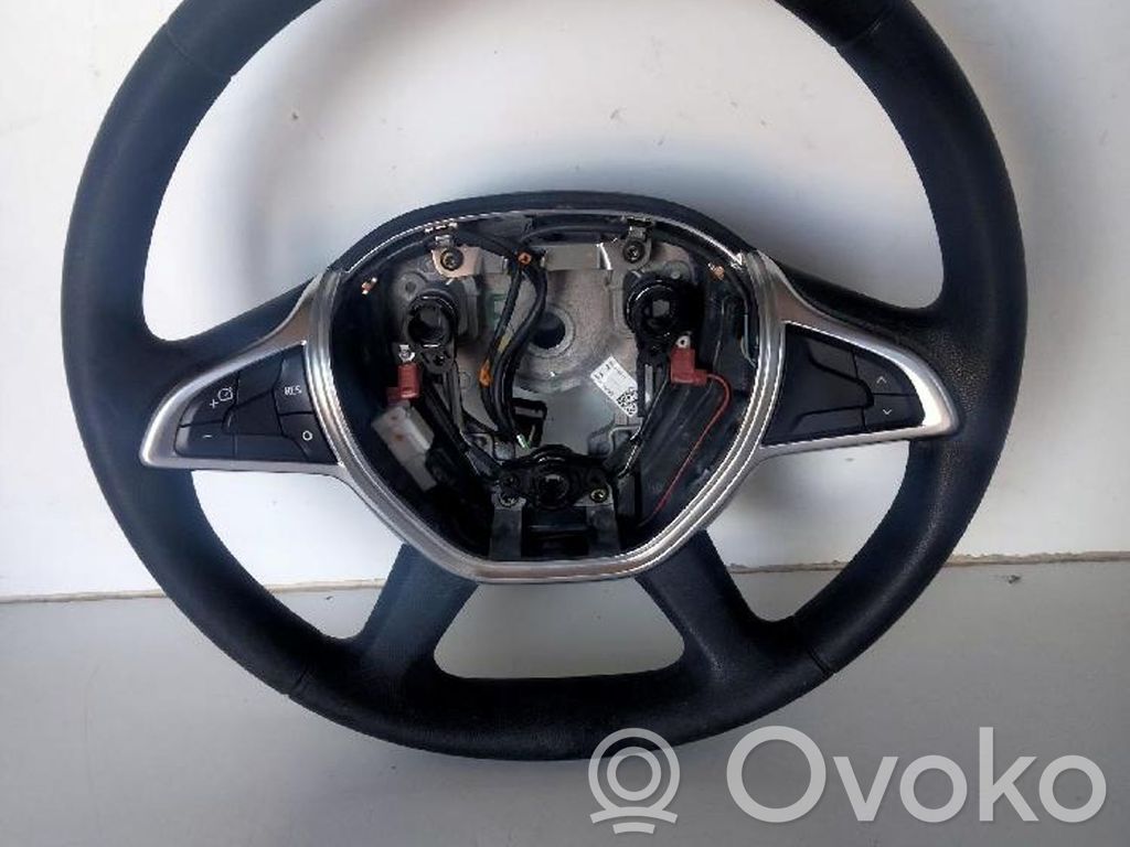 Dacia Duster Stūre 