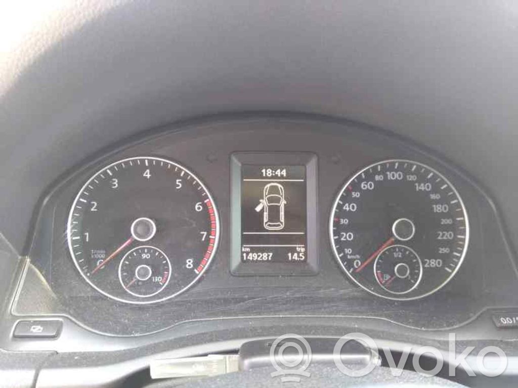 Volkswagen Scirocco Geschwindigkeitsmesser Cockpit 
