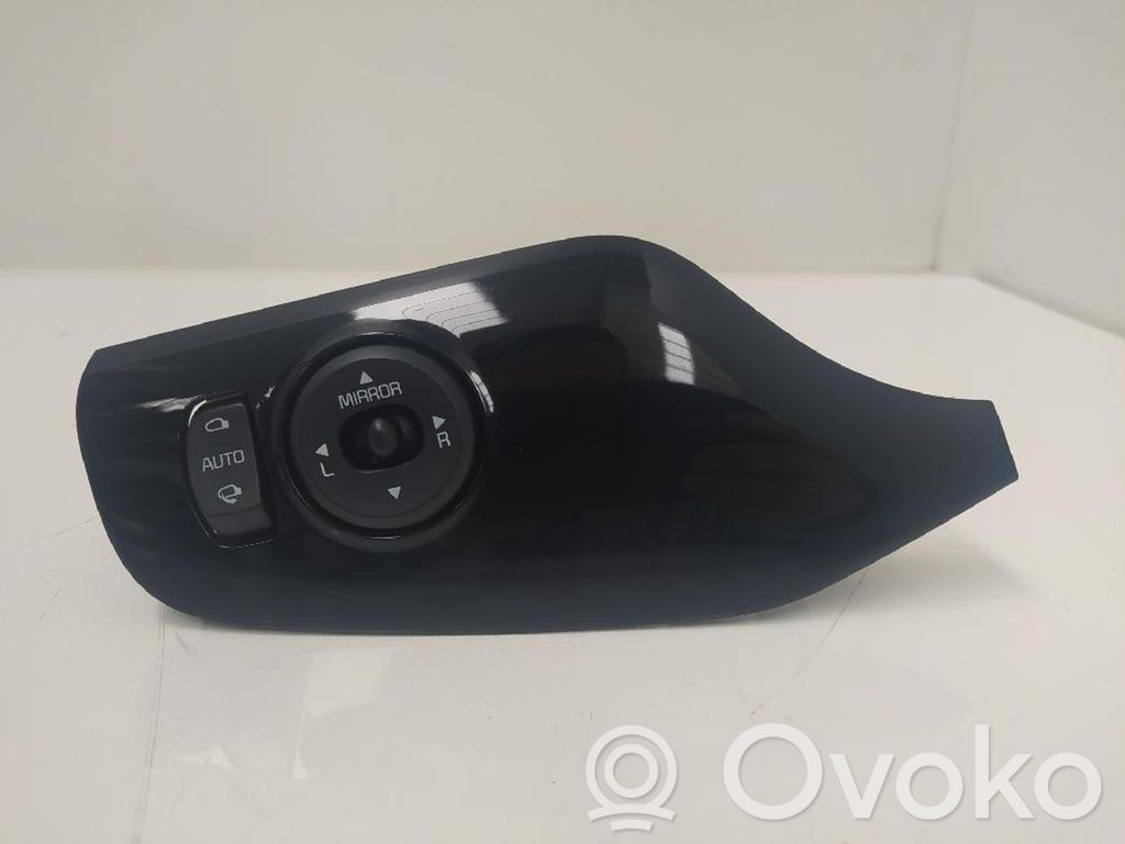 KIA Ceed Wing mirror switch 
