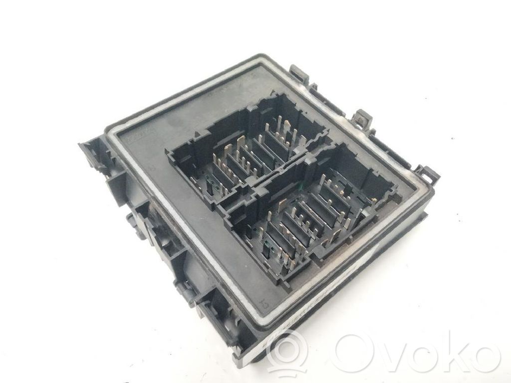 Módulo de fusible   JX6T14D068,JX6T14D068BE