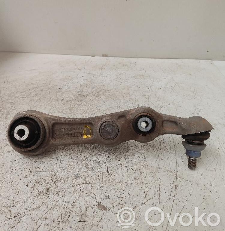 Mercedes-Benz C W205 Braccio di controllo sospensione anteriore 