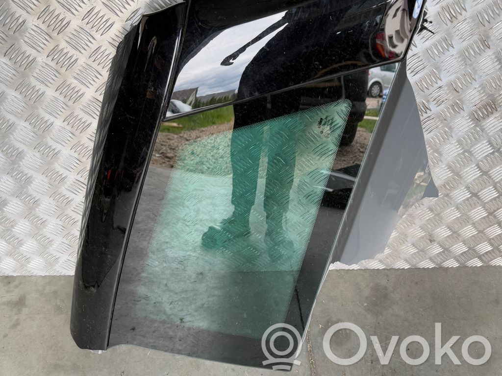 Rear side window