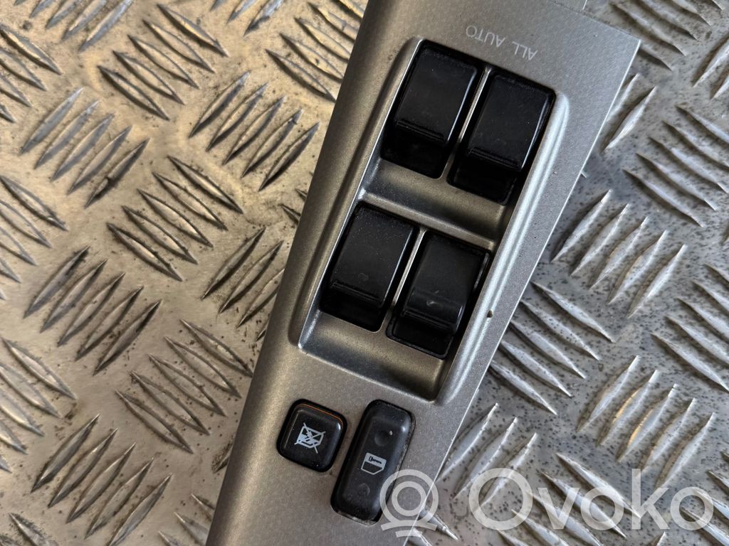 Toyota Corolla E120 E130 Interruttore di controllo dell’alzacristalli elettrico 