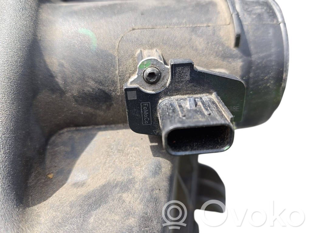 Air filter box