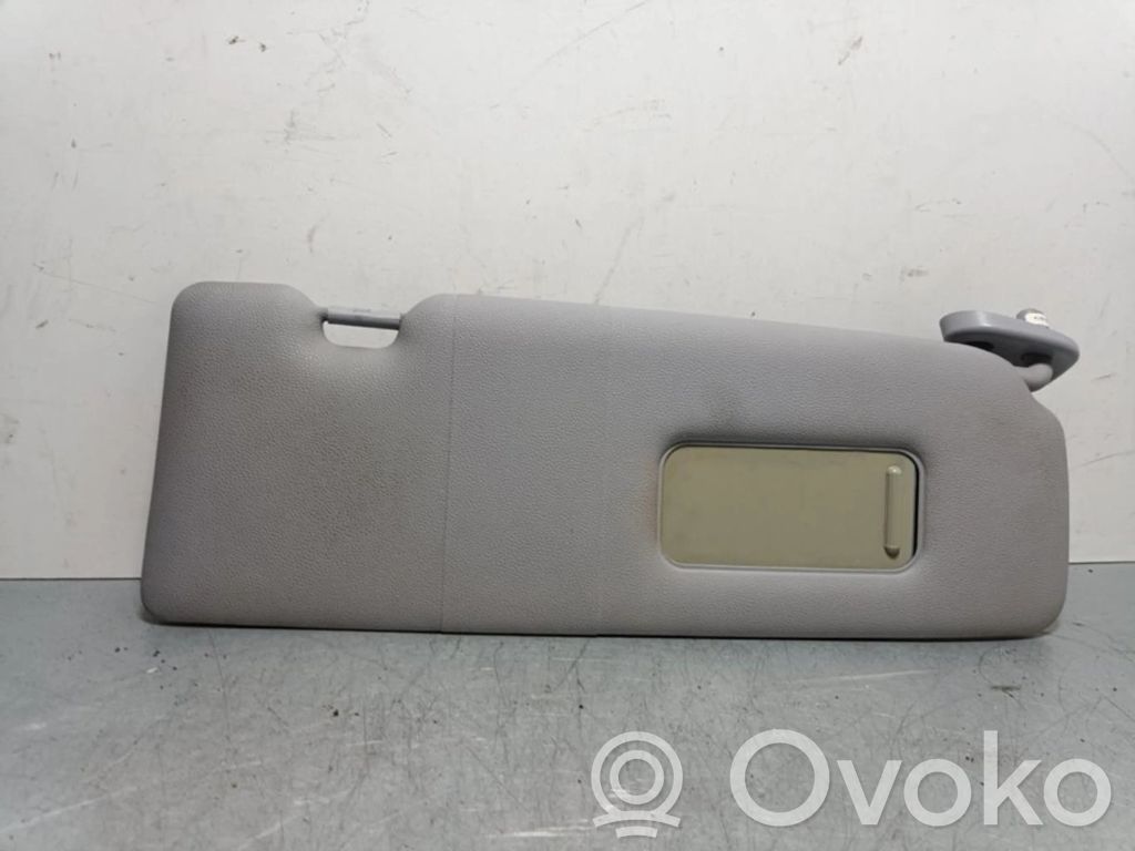 Sun visor