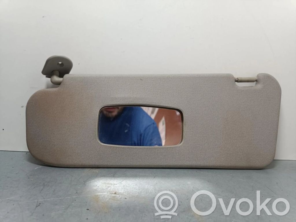 Sun visor