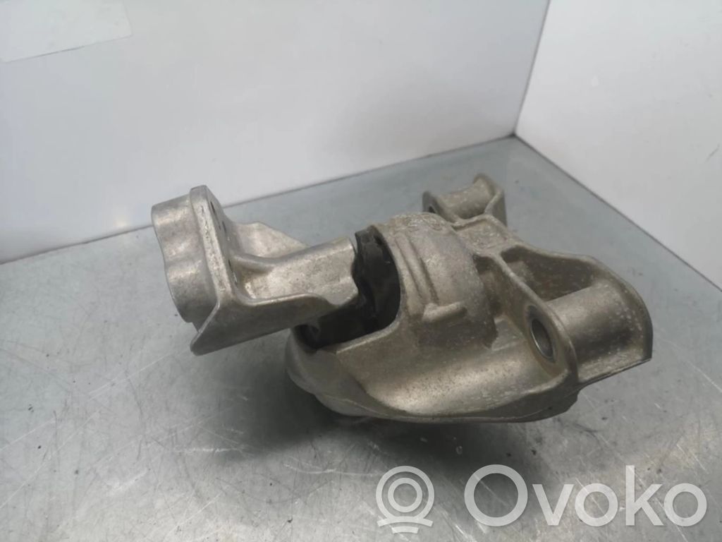 Engine mount bracket   SOPORTEMOTOR