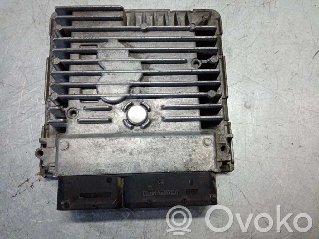 Unidad de control/módulo ECU del motor   03L906023QA