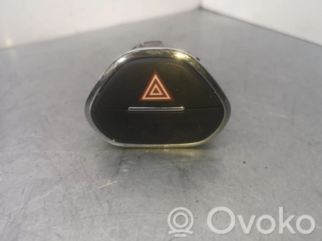 Botón interruptor de luz de peligro   10340301