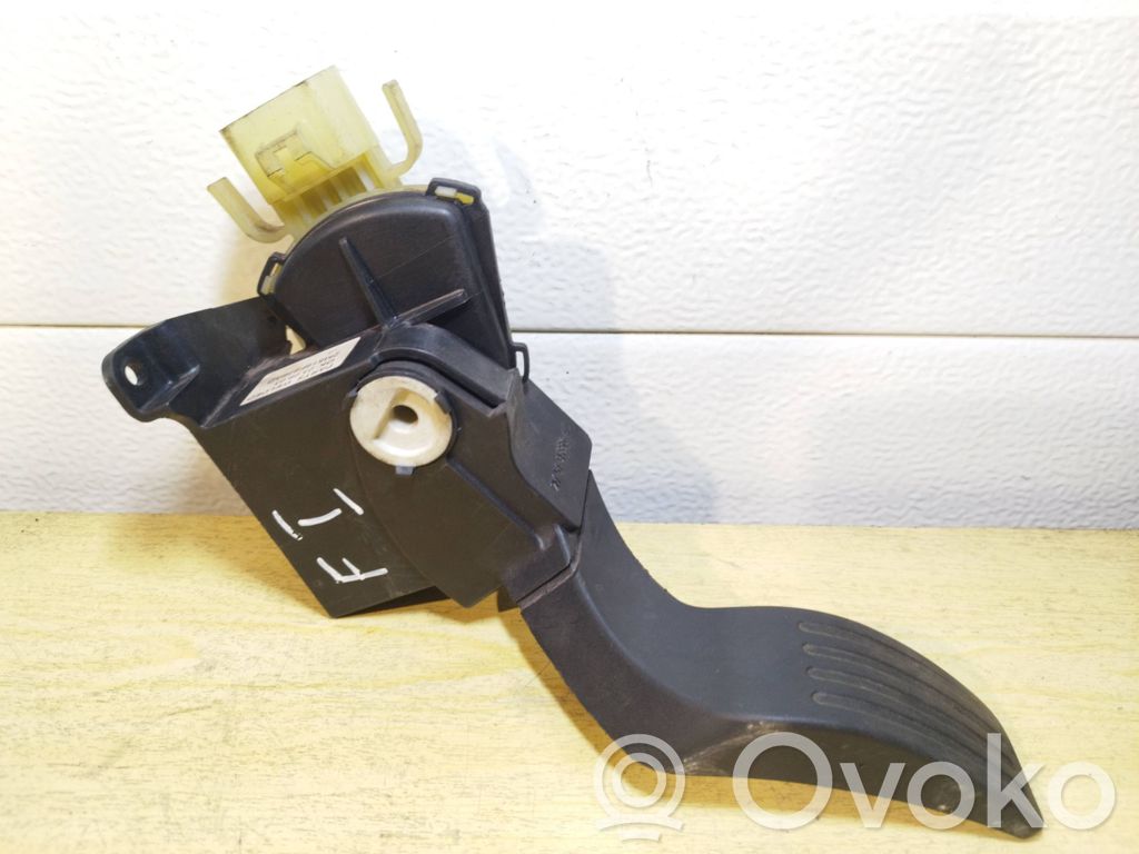 Accelerator throttle pedal   2M519F836AC