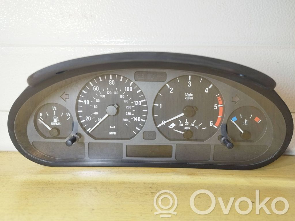 BMW 3 E46 Spidometrs (instrumentu panelī) 