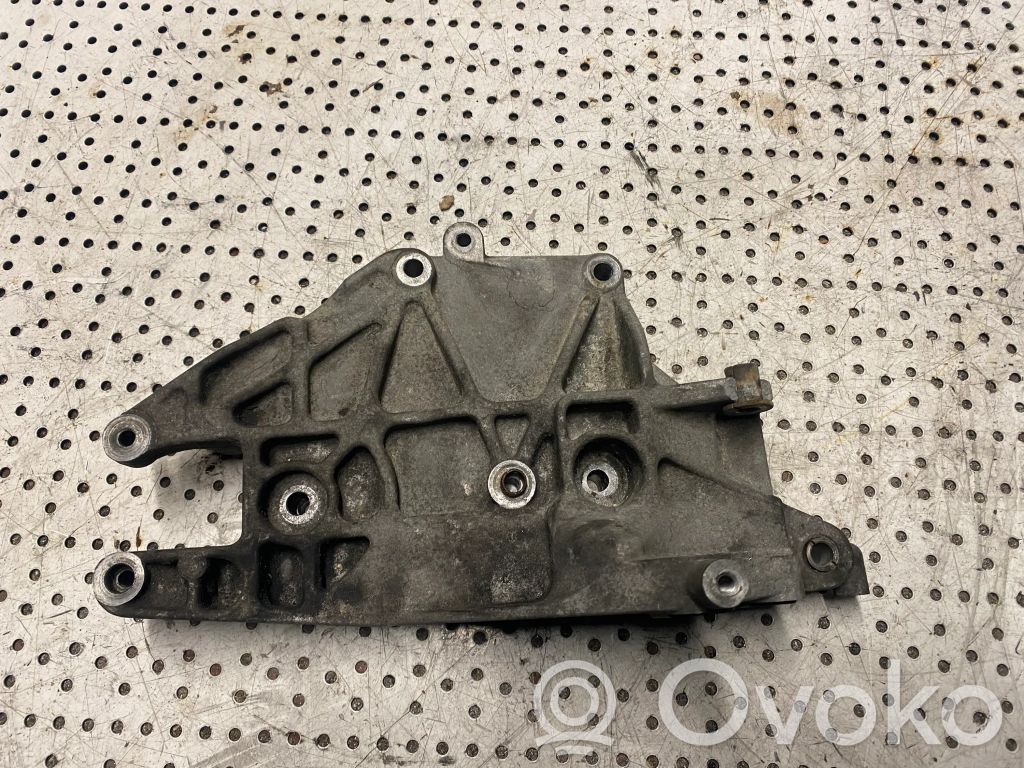 Opel Combo D Engine mounting bracket 