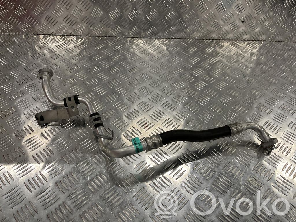 Renault Captur II Ilmastointilaitteen putki (A/C) 
