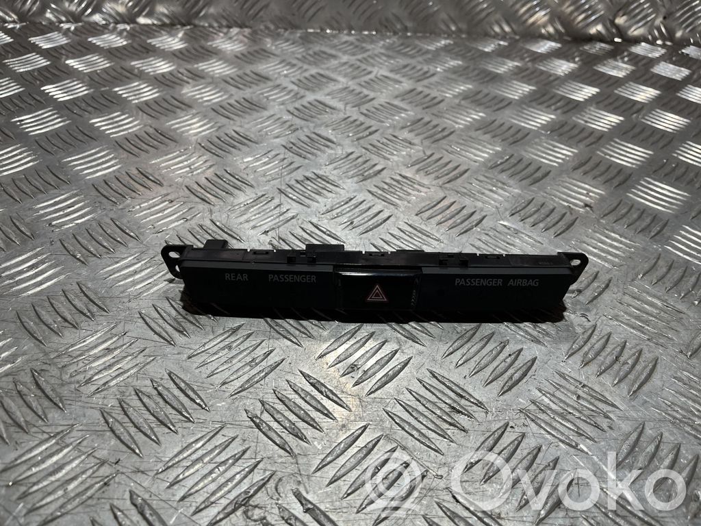 Mitsubishi Eclipse Cross Other switches/knobs/shifts 