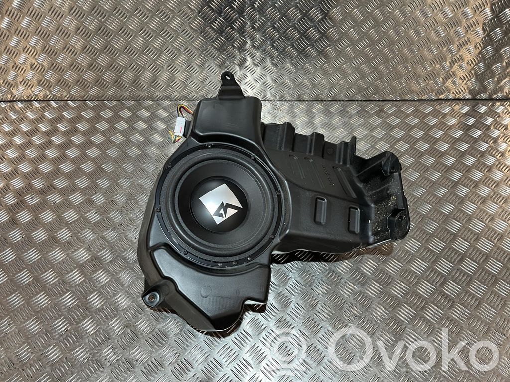 Mitsubishi Eclipse Cross Subwoofer 